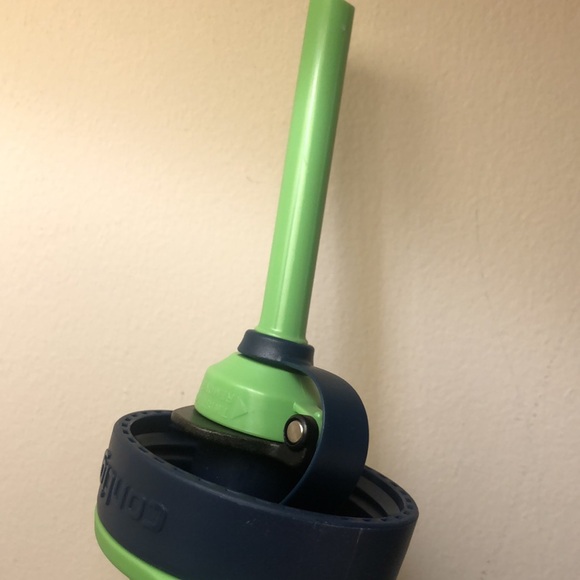 Blue Contigo Water Bottle Spill & Leak-Proof - Picture 6 of 6